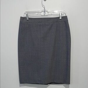 Brooks Brothers Gray Pinstripe straight Pencil Skirt size 6 wool blend career